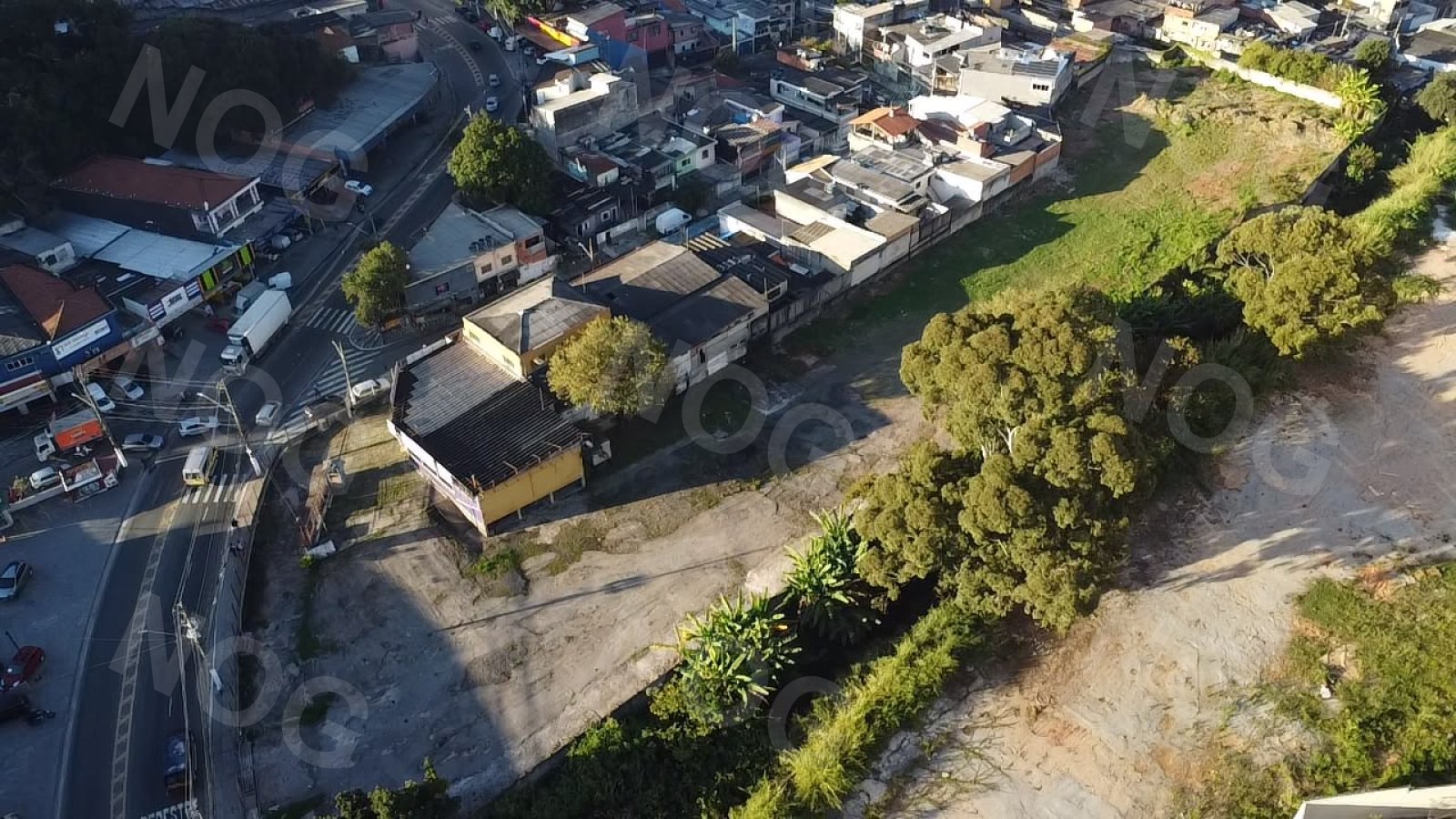 TERRENO/VENDA